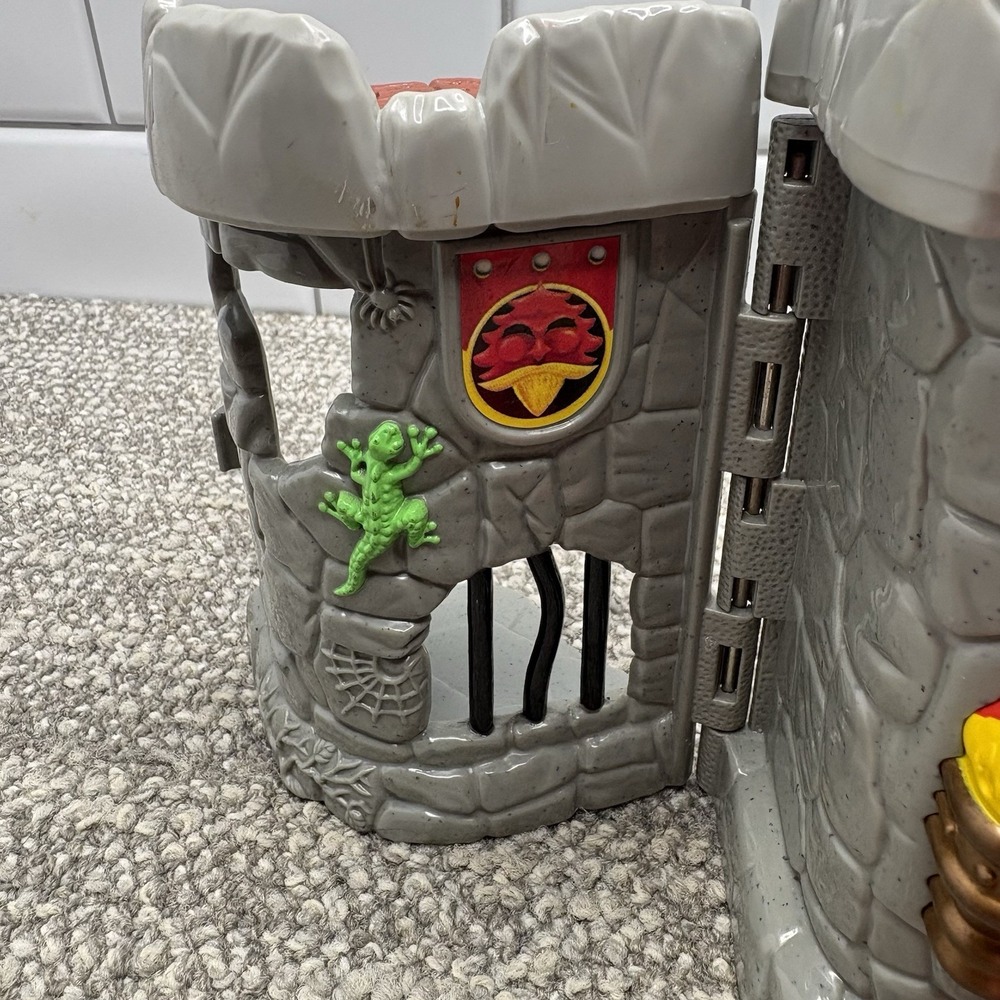 Fisher Price Great Adventures All In One Castle Take Along Playset 1998 Vintage - Picture 4 of 11